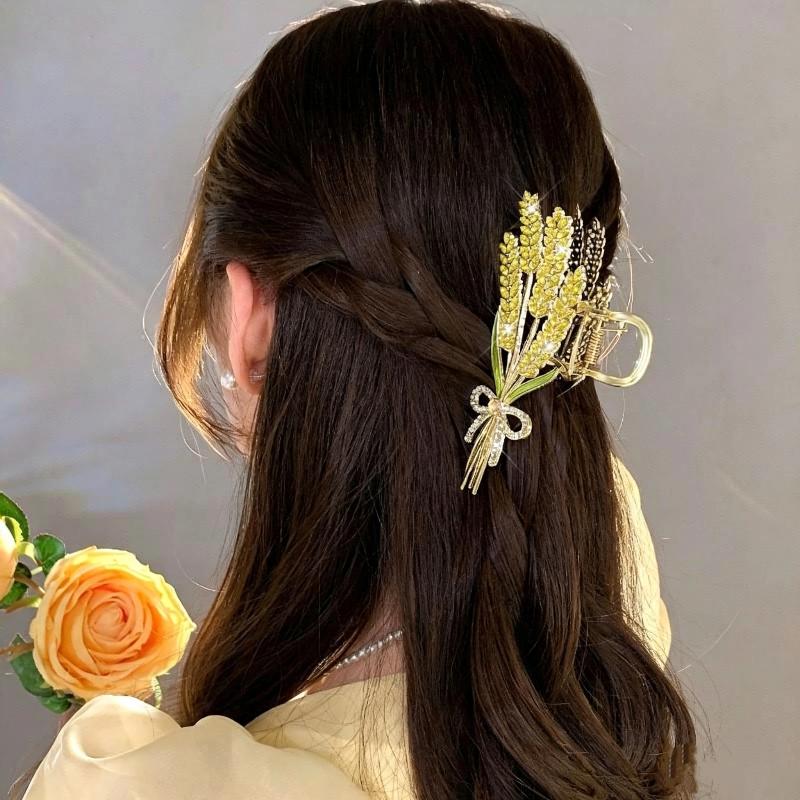 Presilha de Cabelo em Design d - Women Formal Wear Designers avaliação e preço