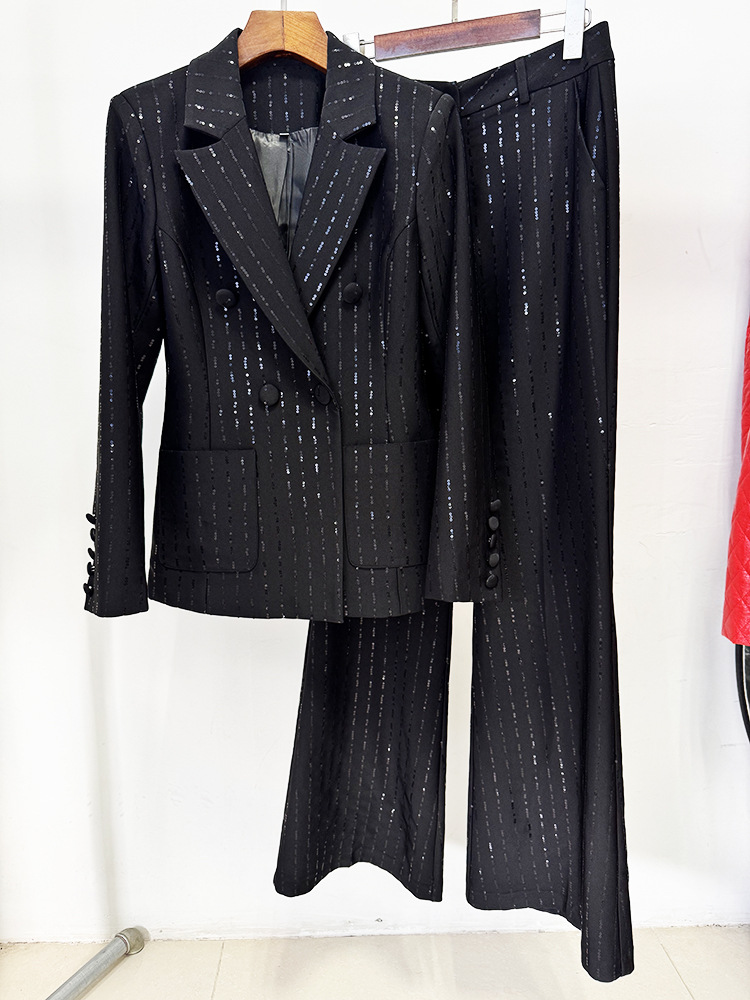 Conjunto de Blazer e Calça Fem - Female Formal Wear avaliação e preço