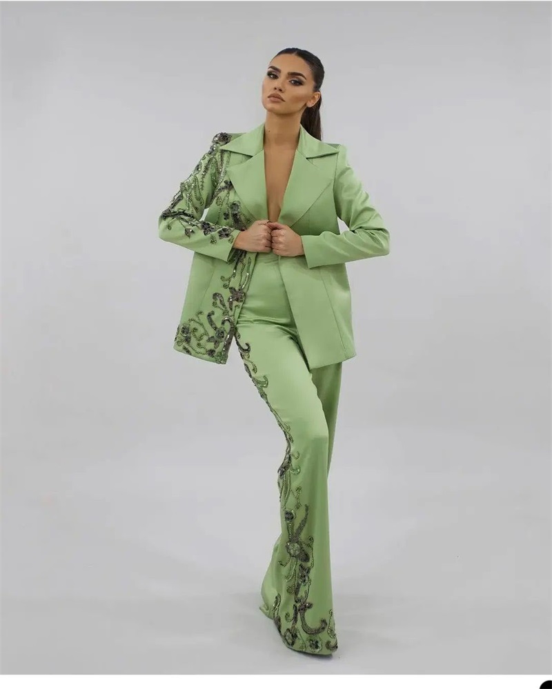 Designer de cetim verde femini - Women Formal Wear Designers avaliação e preço